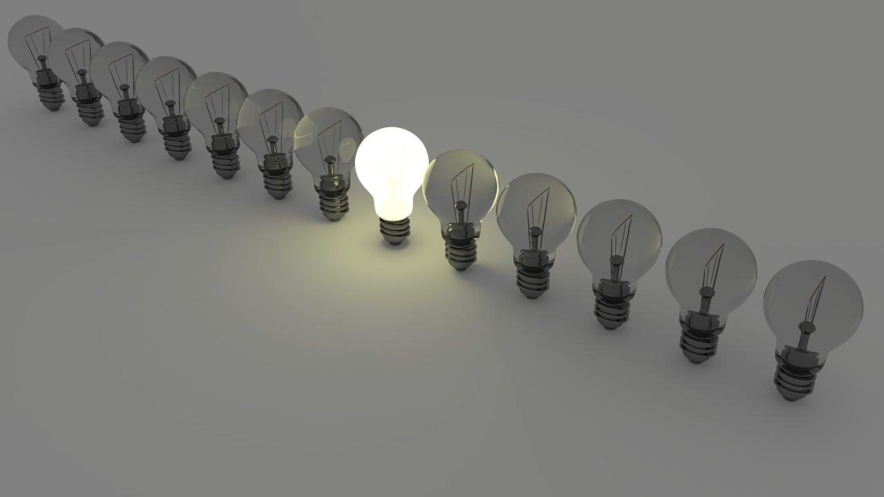 The Role of Lighting in Interior Design (And Some Tips & Tricks for Making the Most of It)